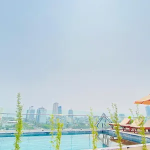 Mian - Infinity Pool Da Nang